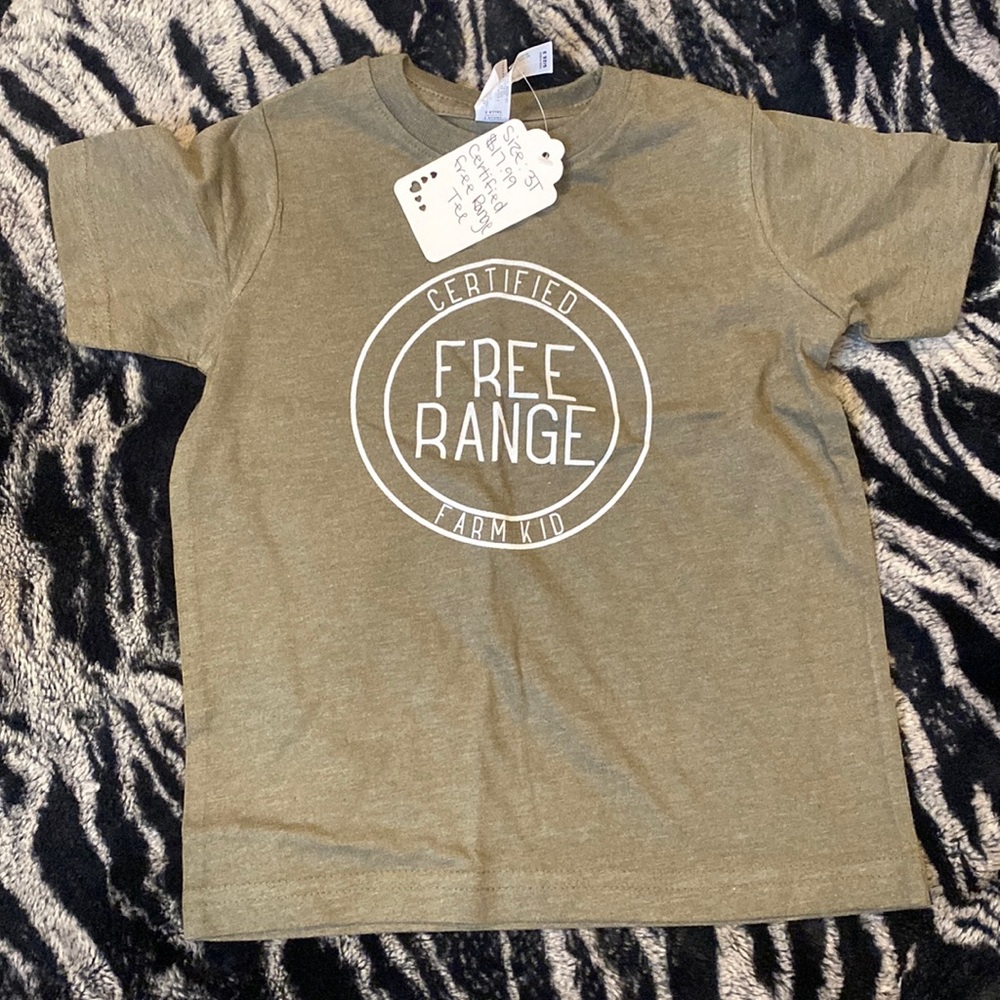 Certified farm kid tee
